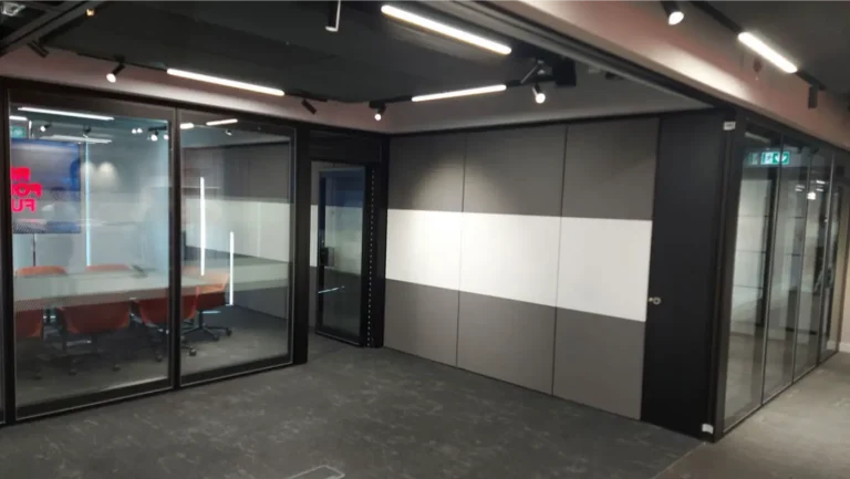 Variflex glass partitions 05
